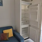 Matthias - - Modern And Cozy Flat, Close To The Metro - 15 Min From Station, Close To San Raffaele Mediolan
