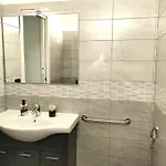 Apartament Matthias - - Modern And Cozy Flat, Close To The Metro - 15 Min From Station, Close To San Raffaele Mediolan