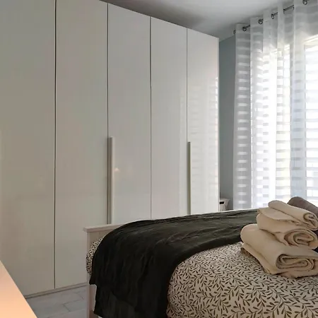 Matthias - - Modern And Cozy Flat, Close To The Metro - 10min From Station