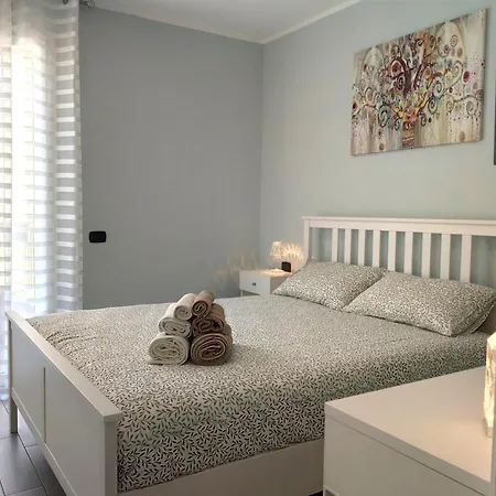 Apartment Matthias - - Modern And Cozy Flat, Close To The Metro - 10min From Station Milan